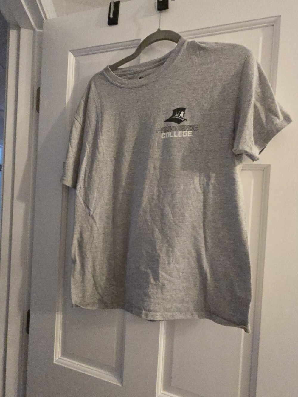 EUC Men's Providence College Friars Gray Short Sleeve T-shirt Size M